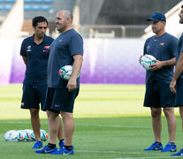 El técnico Ledesma se juega una parada difícil ante los ingleses. (Fuente: Prensa UAR) (Fuente: Prensa UAR) (Fuente: Prensa UAR)