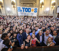 Fernández, Marziotta, Mujica y Lammens en el cierre del encuentro.