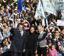 Axel Kicillof junto a Sergio Massa y a Mario Meoni en Junín. 