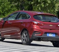 El Chevrolet Cruze es uno de los más afectados por la caída de las ventas a Brasil.