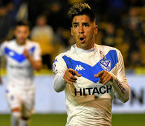 Leandro Fernández festeja el 1-0 en Arroyito. (Fuente: Fotobaires) (Fuente: Fotobaires) (Fuente: Fotobaires)