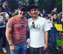 Barticciotto (izquierda) junto al presidente de Colo Colo, Edmundo Valladares (derecha).