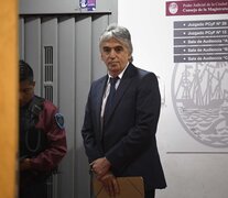 Ricardo Russo, con detención domiciliaria, en una de las ocasiones en que se presentó ante la justicia. (Fuente: Télam) (Fuente: Télam) (Fuente: Télam)