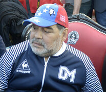 Diego Maradona, DT de Gimnasia La Plata. (Fuente: NA) (Fuente: NA) (Fuente: NA)