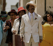 Eddie Murphy es Rudy Ray Moore en Mi nombre es Dolemite 