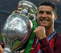 Cristiano Ronaldo festeja la última Eurocopa ganada por Portugal. (Fuente: AFP) (Fuente: AFP) (Fuente: AFP)