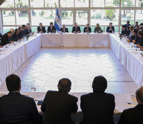 El presidente Macri junto al canciller Jorge  Faurie presentando el pre acuerdo Mercosur-Unión Europea.