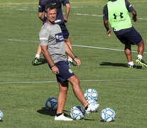 Cocca preparó una estrategia para ganarle a Independiente (Fuente: Sebastián Granata) (Fuente: Sebastián Granata) (Fuente: Sebastián Granata)