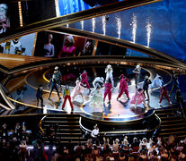 Un show estilo Grammy, con números musicales sobreproducidos que cortaron el ritmo de la ceremonia.  (Fuente: AFP) (Fuente: AFP) (Fuente: AFP)