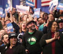 Seguidores de Sanders en New Hampshire festejan los resultados de la elección. (Fuente: AFP) (Fuente: AFP) (Fuente: AFP)