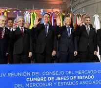 Los seis presidentes reunidos ayer en la cumbre en Santa Fe. (Fuente: Télam) (Fuente: Télam) (Fuente: Télam)