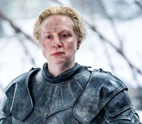 Gwendoline Christie en la armadura de Brienne of Tarth.