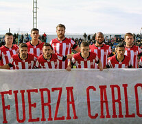 Estudiantes no se olvidó de Carlos Bilardo en Neuquén. (Fuente: Twitter Estudiantes) (Fuente: Twitter Estudiantes) (Fuente: Twitter Estudiantes)