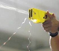 El Gobierno pagó 5 millones de pesos por el primer lote de 100 pistolas taser.