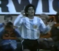 Diego Maradona en Wembley, en 1980 con la Selección.