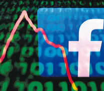 Las acciones de Facebook bajaron abruptamente cuando se supo la noticia de la multa. (Fuente: AFP) (Fuente: AFP) (Fuente: AFP)