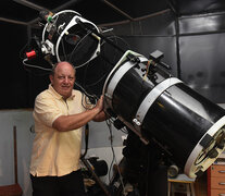 1) Buso es astrónomo aficionado. Fotografió una supernova. 2) El núcleo se ve doble. La estrella, puntual. (Fuente: Sebastián Granata) (Fuente: Sebastián Granata) (Fuente: Sebastián Granata)