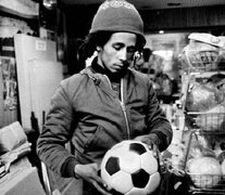 Bob Marley con la pelota, su otra pasión.