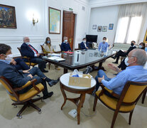 Axel Kicillof, Santiago Cafiero y los ministros nacionales y provinciales en La Plata.  (Fuente: Télam) (Fuente: Télam) (Fuente: Télam)