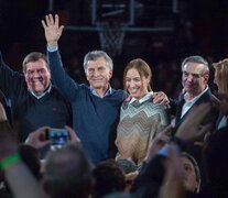 Las principales figuras de Cambiemos, durante un acto en el club Quilmes de Mar del Plata.