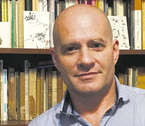 Rodrigo Daskal: Sociólogo (UBA). Doctor en Sociología (IDAES-UNSAM). Autor de HINCHAS. Pasión y política en el Club Atlético River Plate (1996-2013) (Grupo Editorial Sur, GES), de próxima aparición.