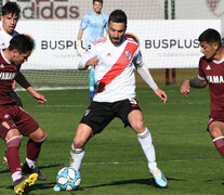 Scocco busca dejar atrás la desafortunada serie de lesiones que lo aqueja. (Fuente: Prensa River) (Fuente: Prensa River) (Fuente: Prensa River)