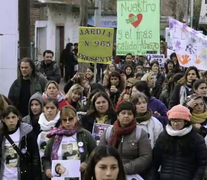 La película aborda la tragedia de la escuela Nº 49 de Moreno, por la explosión de una garrafa.