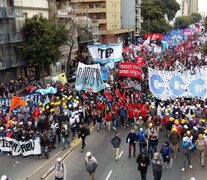 La marcha salió de Liniers y atravesó la ciudad hasta llegar al Congreso. (Fuente: Bernardino Avila) (Fuente: Bernardino Avila) (Fuente: Bernardino Avila)