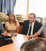 El ministro de Trabajo Genesini y representantes gremiales viajaron ayer a Buenos Aires.
