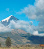 El volcán Lanín, de 3776 metros de altura, está ubicado en territorio argentino y chileno.