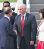 El vicepresidente estadounidense, Mike Pence, quien aterrizó en Seúl poco después del ensayo norcoreano.