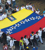 Un grupo de opositores participa en la marcha del silencio en la capital venezolana. (Fuente: AFP)