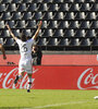 Fertoli hizo el primer gol recién salido del vestuario, a los 2 minutos de juego. (Fuente: Andres Macera)