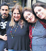 El actor Martín Slipak, la directora Paula Marull, junto a Cristina Fridman y Eugenia Levin, organizadoras. (Fuente: Rafael Yohai)