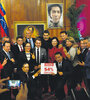 Maduro estuvo acompañado de los gobernadores electos del PSUV el domingo pasado. (Fuente: AFP)