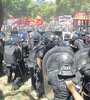 La jueza ordenó las medidas para evitar que este lunes se produjera una represión policial como la del jueves. (Fuente: Bernardino Avila)