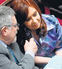 Cristina Kirchner participó ayer de la sesión en la Cámara alta y se sentó junto al jefe del bloque de senadores del FpV-PJ, Marcelo Fuentes.