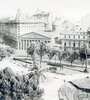 La plaza en 1943, como fue declarada Lugar Histórico: blanca, con bancos griegos y parterres.