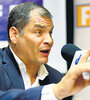 “Las convicciones, el pueblo, la revolución y el futuro están con nosotros”, dijo Correa. (Fuente: EFE)