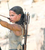 A Alicia Vikander le falta bastante para tomar las armas.