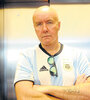 Irvine Welsh con la camiseta de la Selección Argentina en una reciente visita al país. (Fuente: Rafael Yohai)