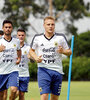 Ascacíbar y Gonzalo Martínez encabezan la fila en el entrenamiento.