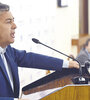 Ayer, Alfredo Cornejo durante la conferencia de prensa en la Casa de Gobierno provincial.