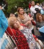 Los antiderechos se hicieron presentes frente al Hospital Eva Perón, en Tucumán. (Fuente: Juan Pablo Sánchez Noli)