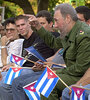 Fidel Castro con Elián González tras la vuelta a Cuba del balserito. (Fuente: EFE)