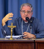 El Presidente de la Conferencia Episcopal Argentina (CEA), Oscar Ojea, se refirió a la posibilidad de poner en marcha un "salario universal de emergencia" como una forma de hacer frente a la crisis planteada por la pandemia