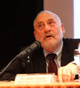 "El mundo pospandémico podría experimentar desigualdades aún mayores a menos que los gobiernos hagan algo", afirma Joseph Stiglitz.  (Fuente: Leandro Teysseire)