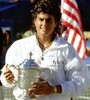 Gabriela Sabatini con el trofeo más importante de su carrera.  (Fuente: Télam)