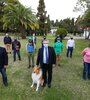 El Presidente, el ministro de Agricultura y pequeños productores.