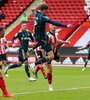 Cabezazo de Patrick Bamford, para el 1-0 del Leeds a dos minutos del final.  (Fuente: AFP)